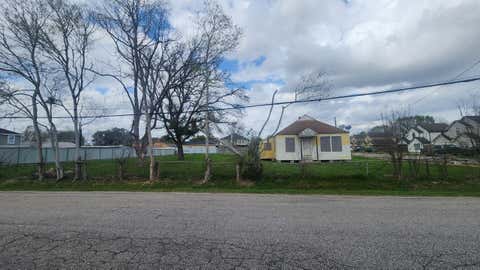 Vacant Land For Sale - 5802 Brookfield Drive<br/> Houston, TX 77085