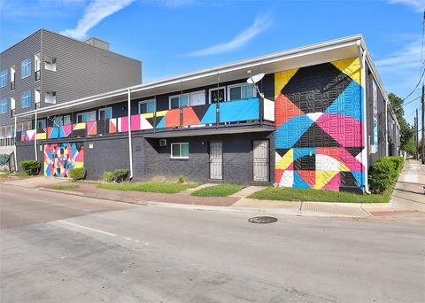 Photo of 1840 Richmond Avenue #15, Houston, TX 77098 (MLS # 58517483)