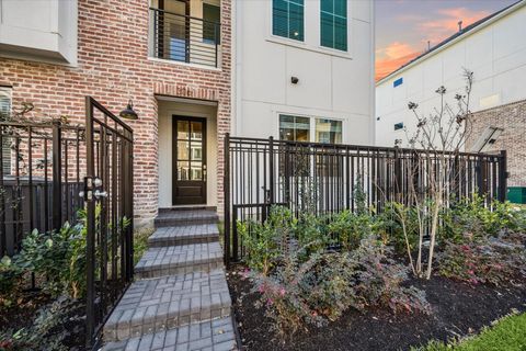 Photo of 3083 Hicks Street, Houston, TX 77007 (MLS # 5895074)