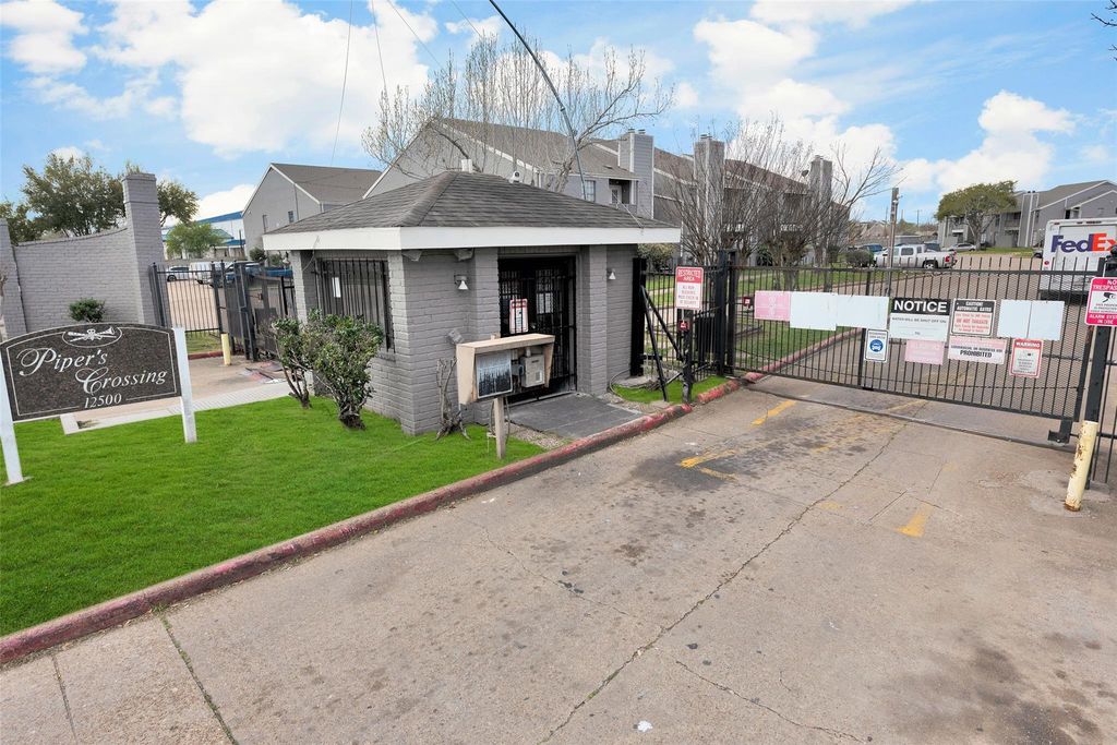 Photo of 12500 Sandpiper Drive #186, Houston, TX 77035 (MLS # 62444042)