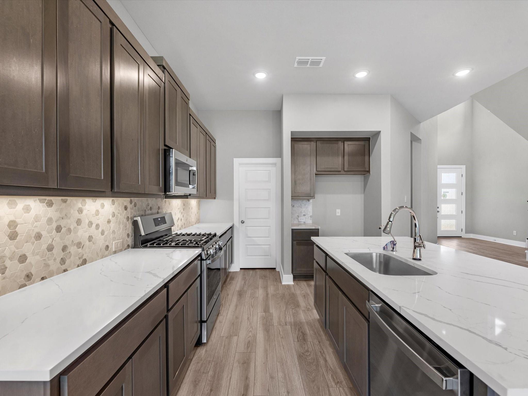 9723 Periwinkle Chase Drive