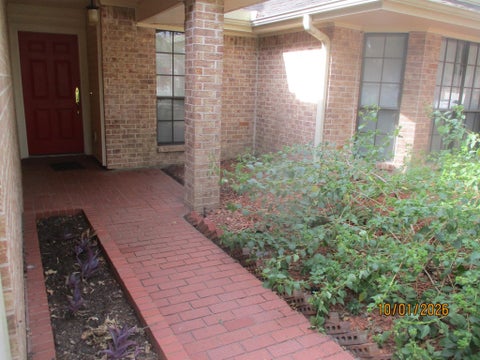 Photo of 25 Dover Drive, Conroe, TX 77304 (MLS # 73277411)
