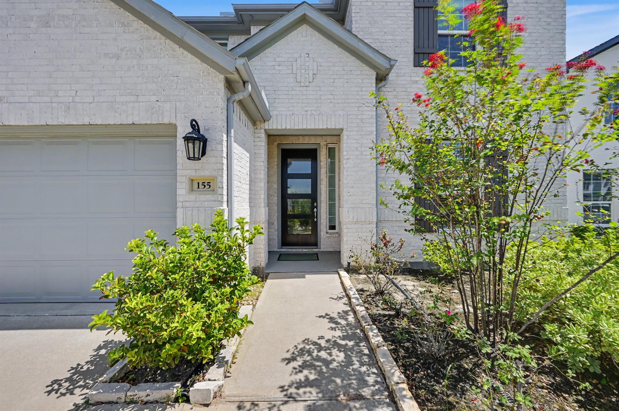 155 Renodes Garden Lane