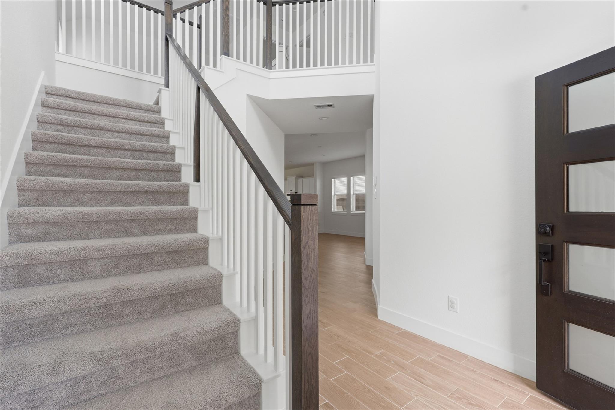 313 Rise Ln