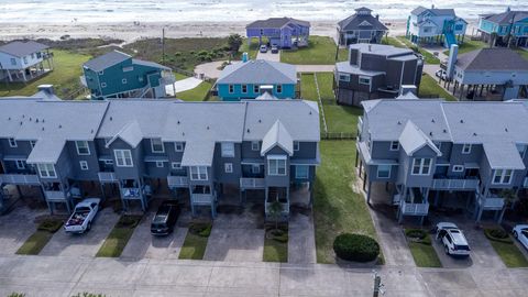 Townhouse For Sale - 17609 Termini San Luis Pass Road<br/> Galveston, TX 77554