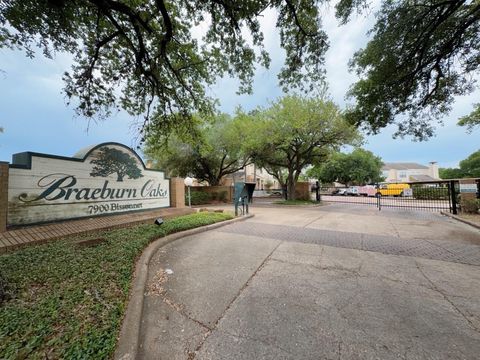 Photo of 7900 Bissonnet Street #C14, Houston, TX 77074 (MLS # 84622130)