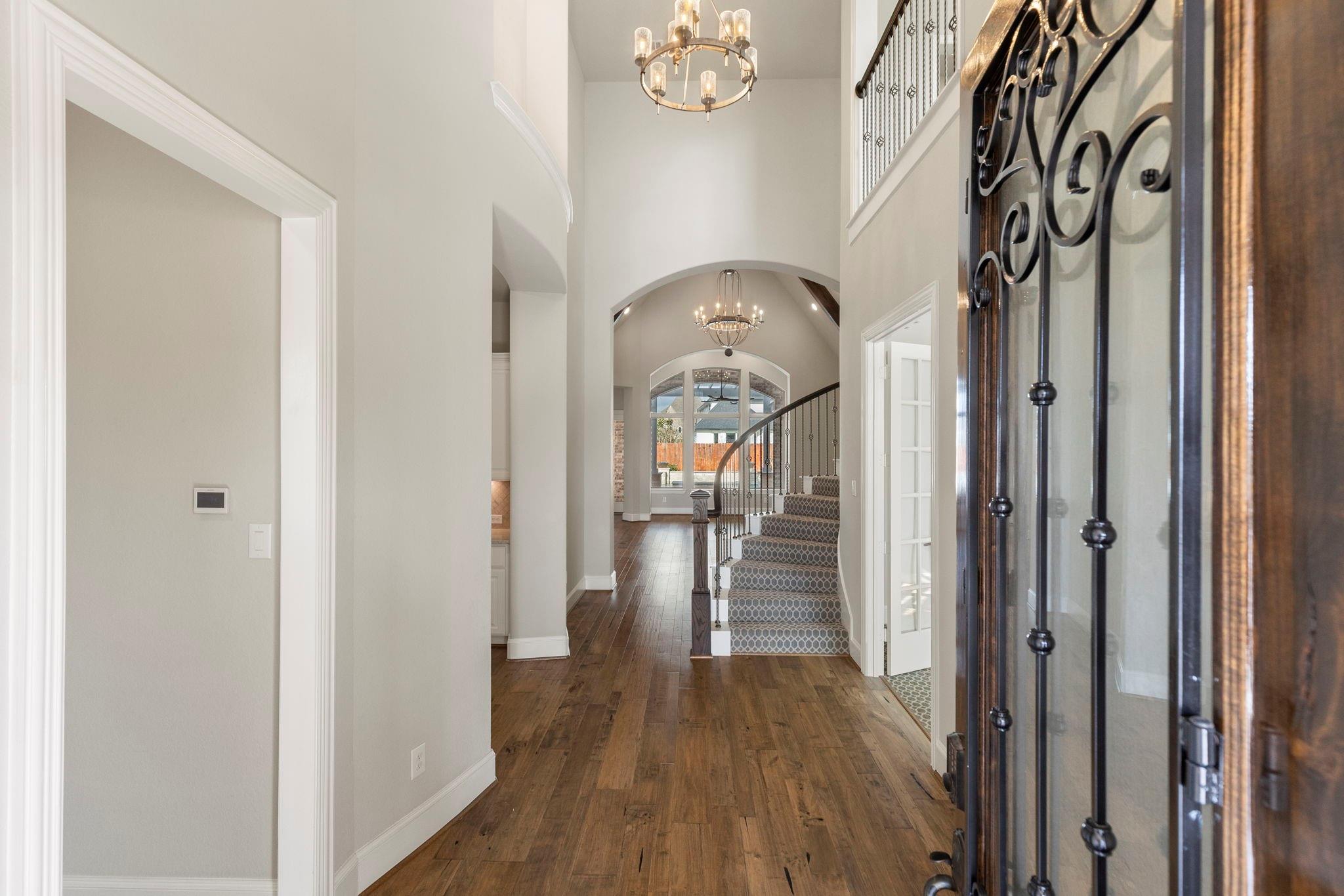 25002 Rosa Aurora Way