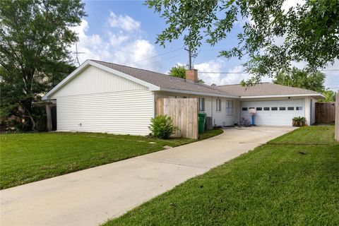 Photo of 11106 Sagehill Drive, Houston, TX 77089 (MLS # 48533271)
