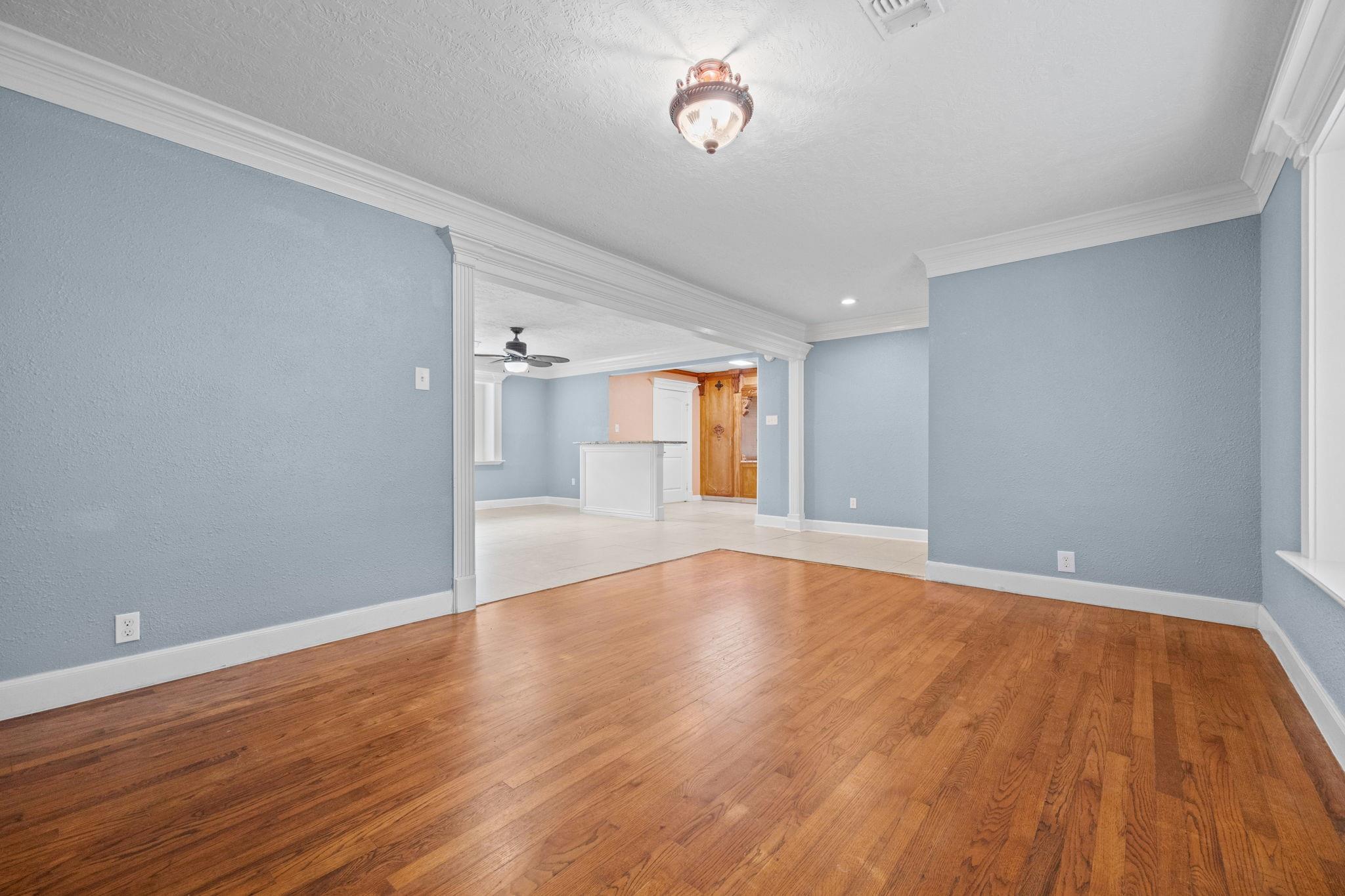 6742 Dusty Lane