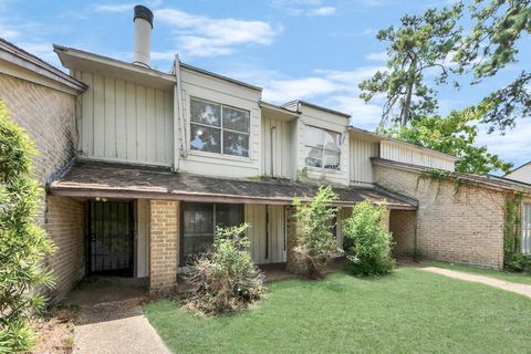 Photo of 12459 W Village Drive #B, Houston, TX 77039 (MLS # 48507553) Photo of 12459 W Village Drive #B, Houston, TX 77039 (MLS # 48507553)