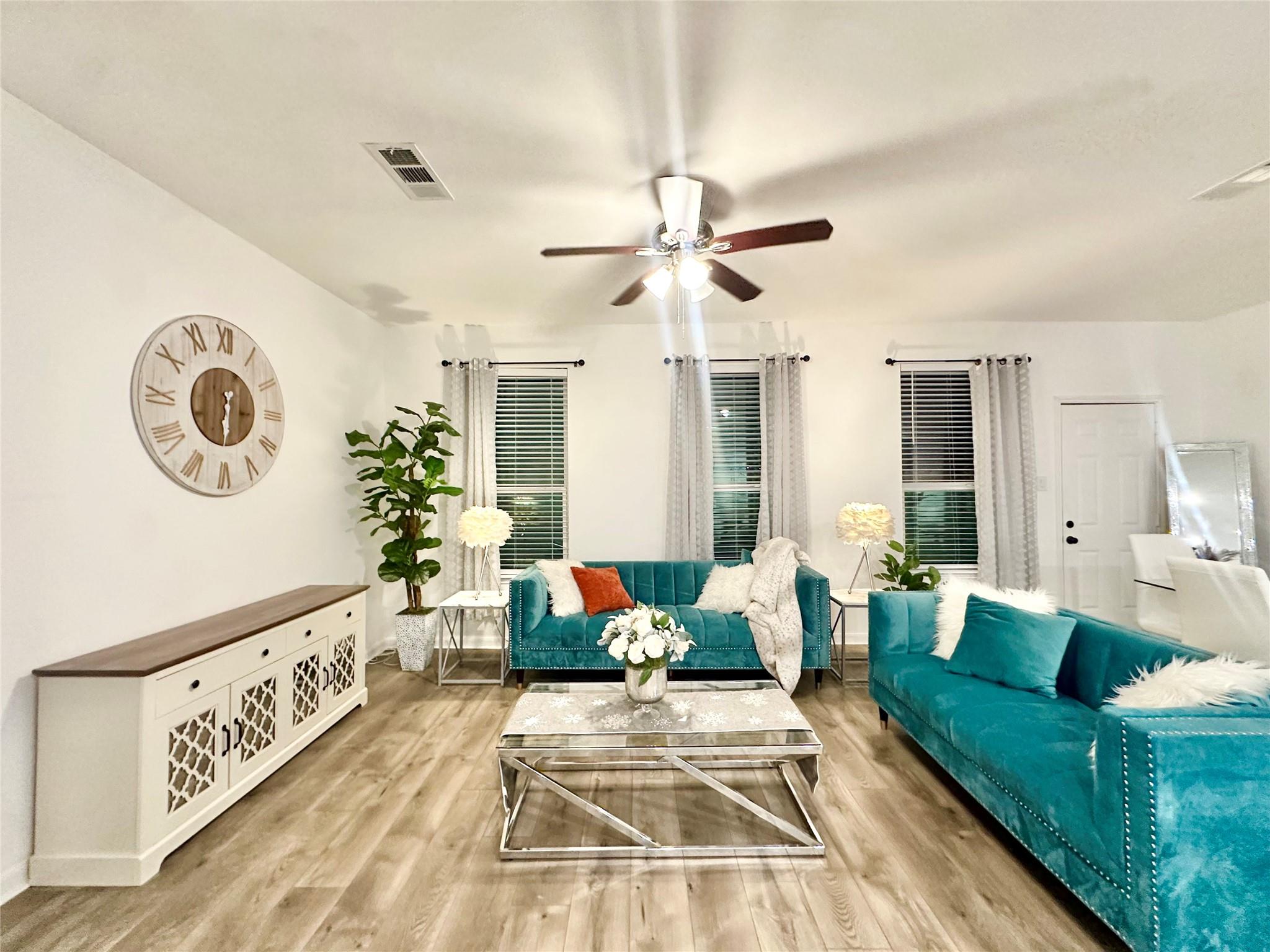 11218 Beverley Park Street