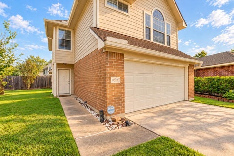 Photo of 8202 Prairie Wind Lane, Houston, TX 77040 (MLS # 73761183)