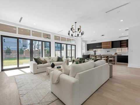 Photo of 963 W 41st Street, Houston, TX 77018 (MLS # 52071597)