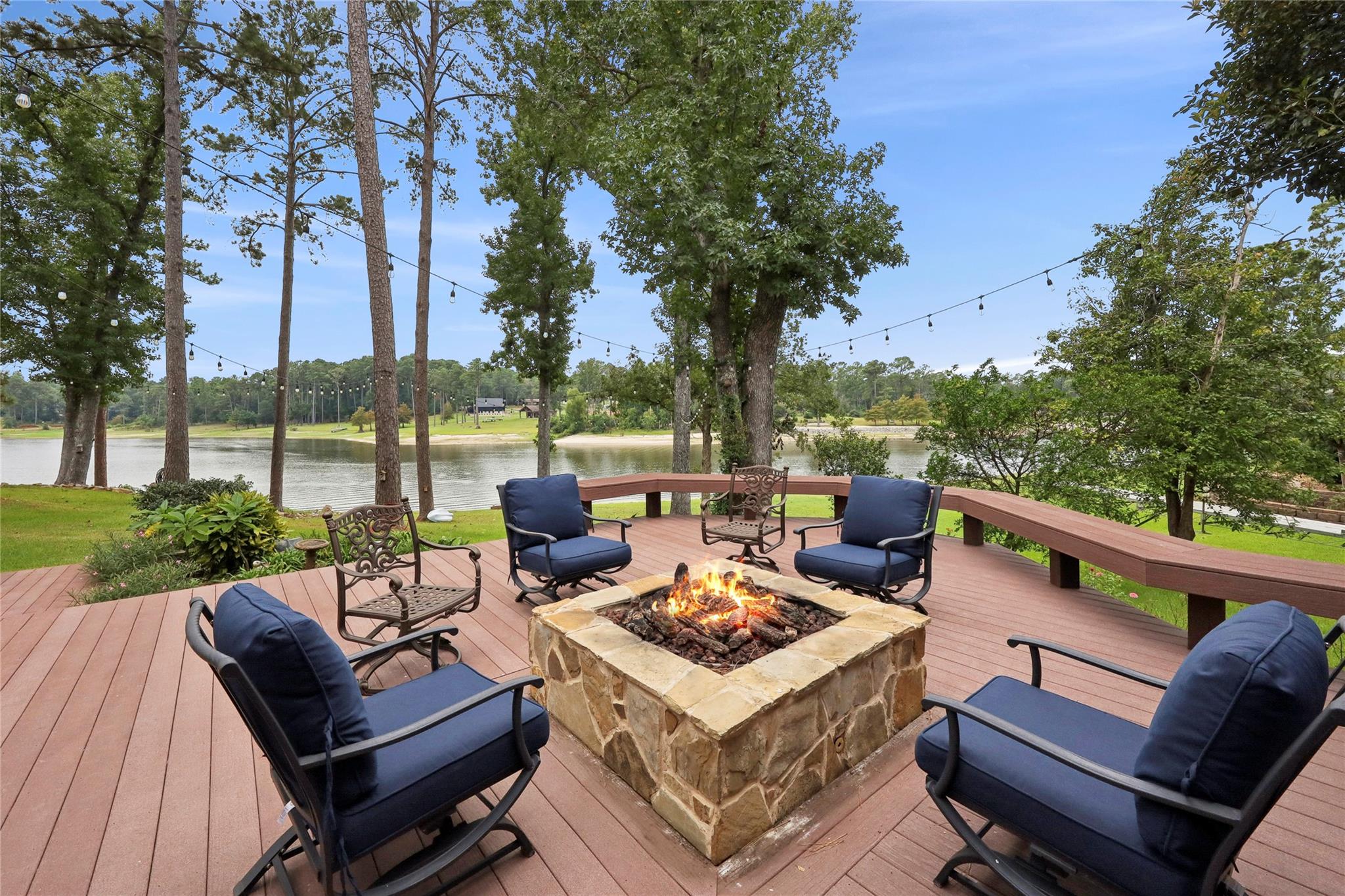 751 Lakeshore Drive