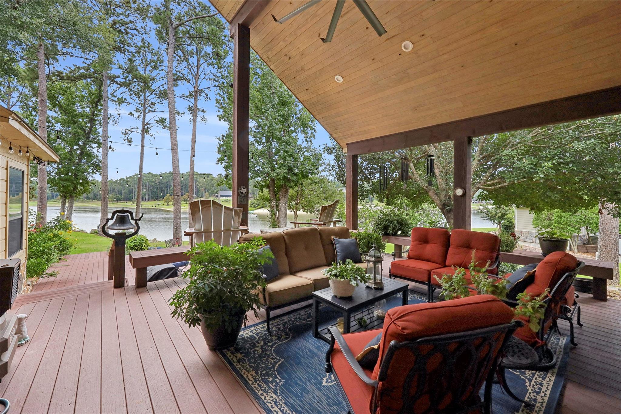 751 Lakeshore Drive
