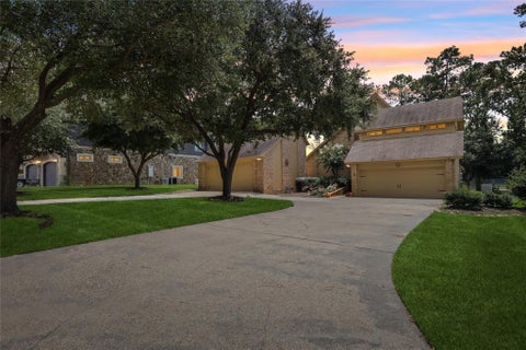 Photo of 751 Lakeshore Drive, Brookeland, TX 75931 (MLS # 69461843)