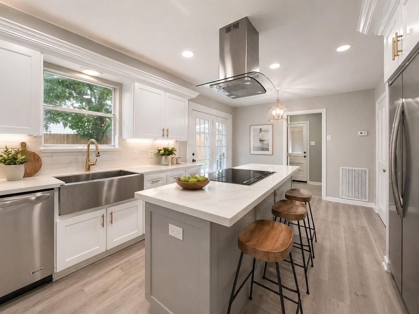 20206 Lake Sherwood Drive