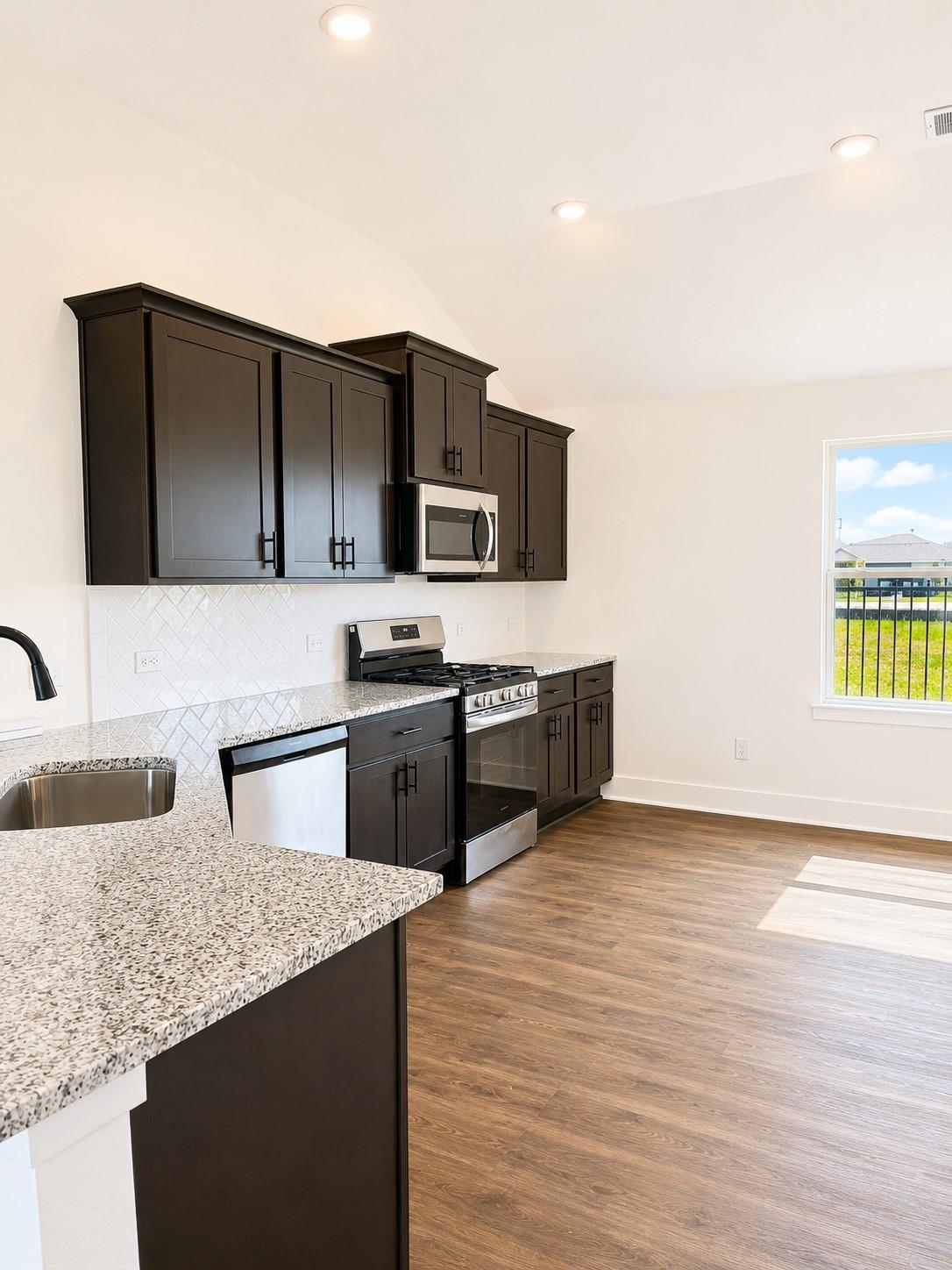 2152 Emerald Lake Trail