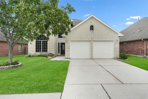 Photo of 16007 Makayla Drive, Houston, TX 77049 (MLS # 20800549)