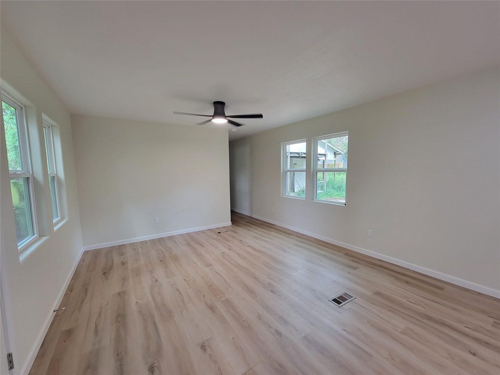 Photo of 13126 S Lee Shore Drive, Willis, TX 77318 (MLS # 20523938)