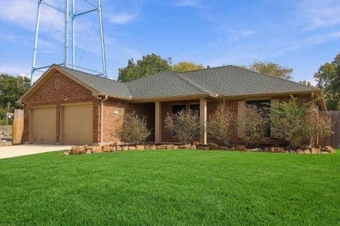 Photo of 3438 Bayou Forest Drive, Shoreacres, TX 77571 (MLS # 19840587)