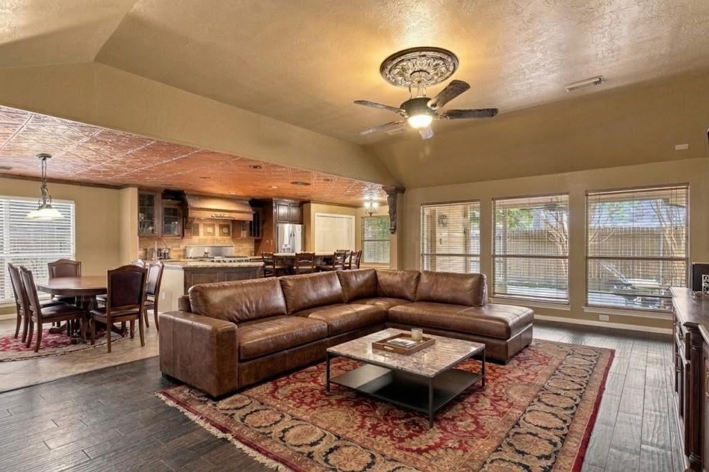 3438 Bayou Forest Drive