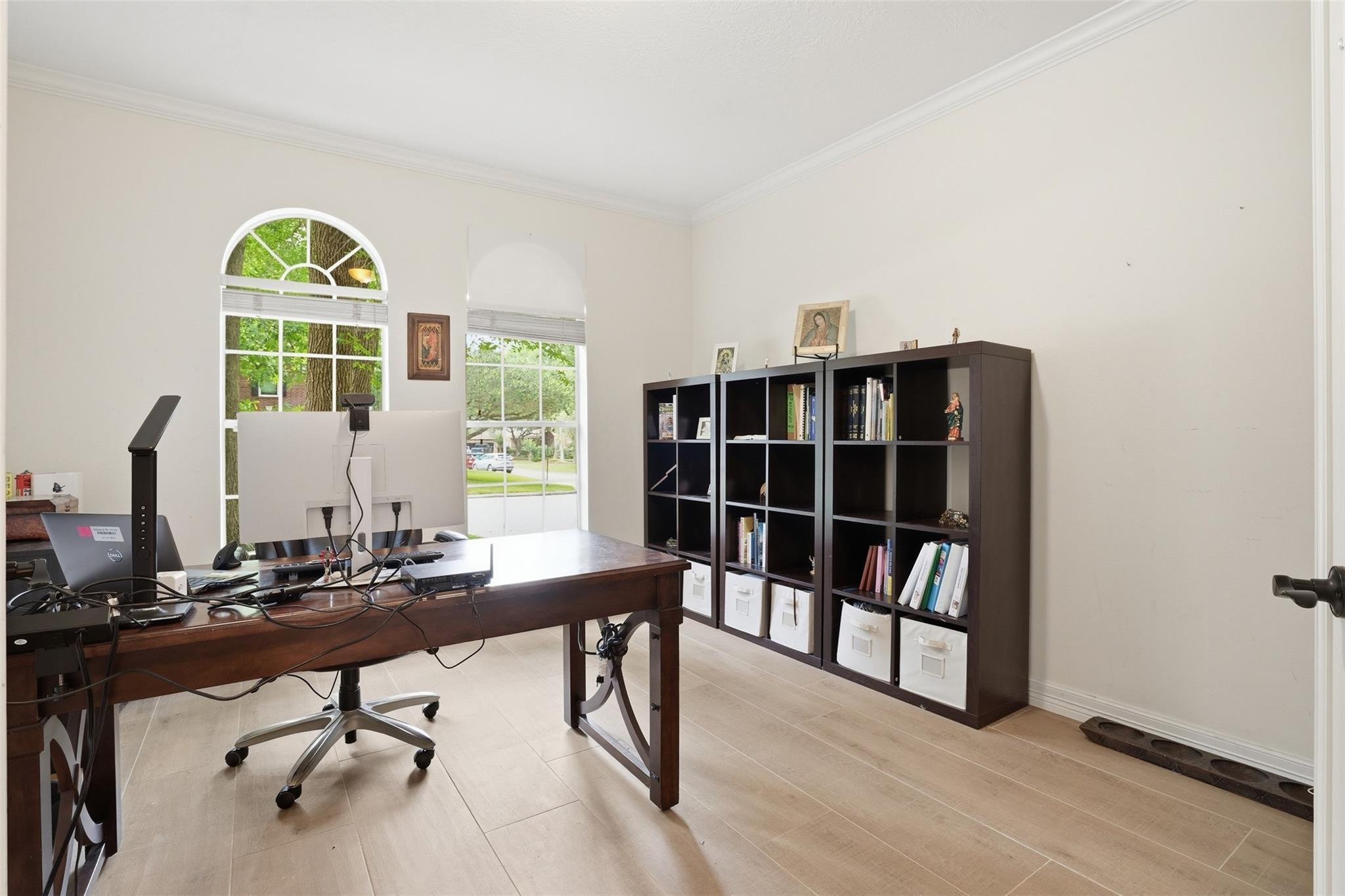 73 W Sandalbranch Circle