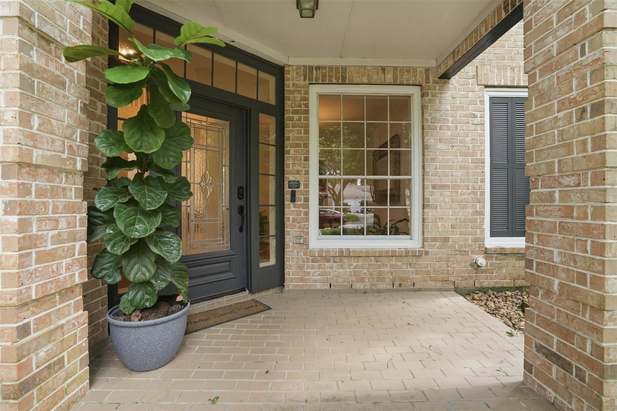 73 W Sandalbranch Circle