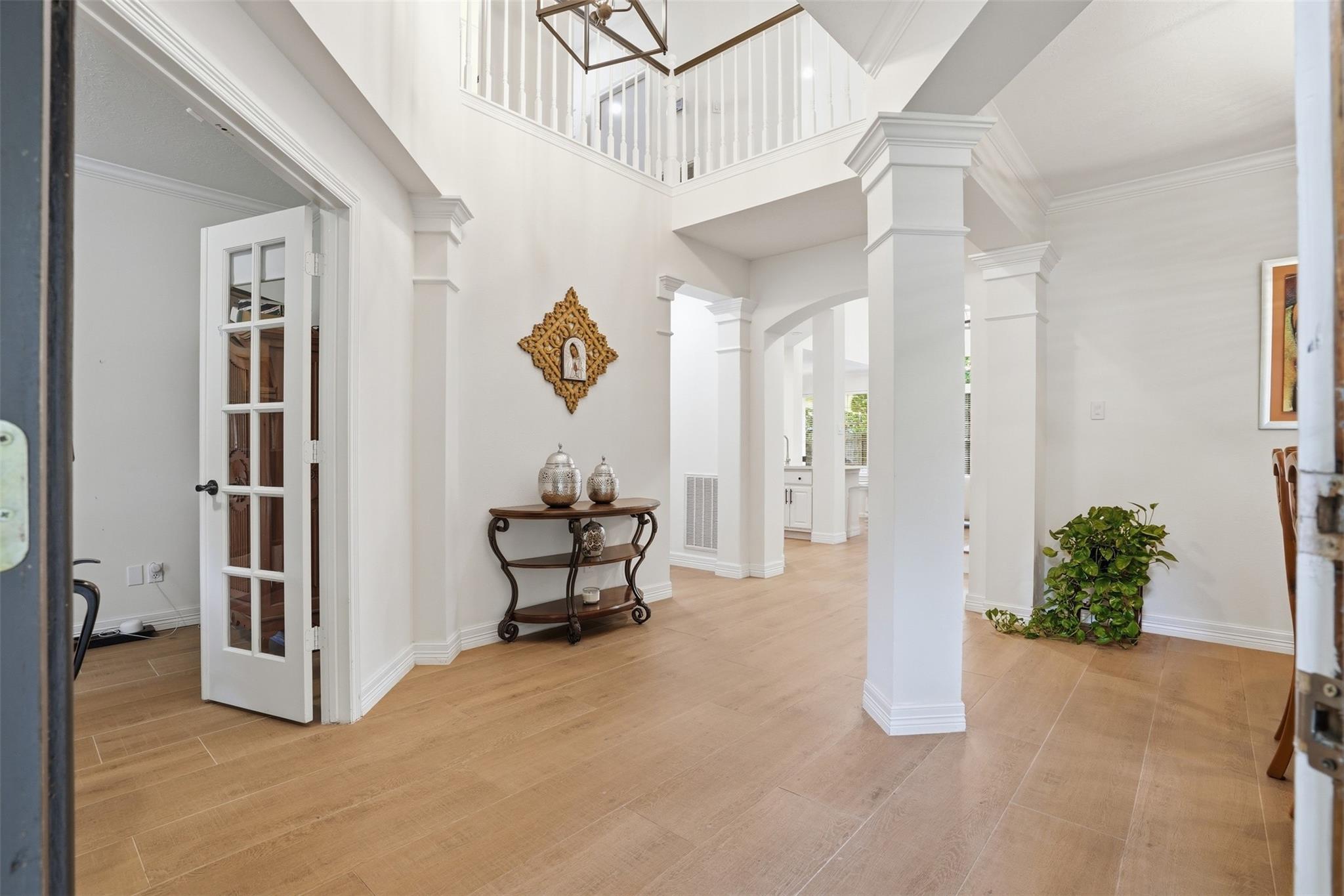 73 W Sandalbranch Circle