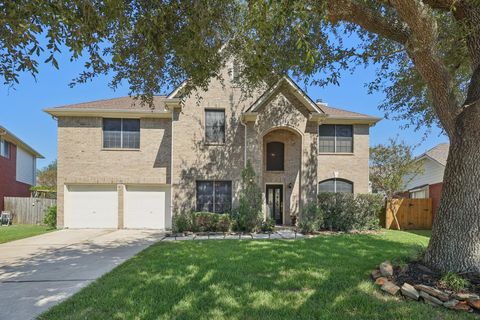 Photo of 17011 Sailors Moon Court, Friendswood, TX 77546 (MLS # 60922081) Photo of 17011 Sailors Moon Court, Friendswood, TX 77546 (MLS # 60922081)