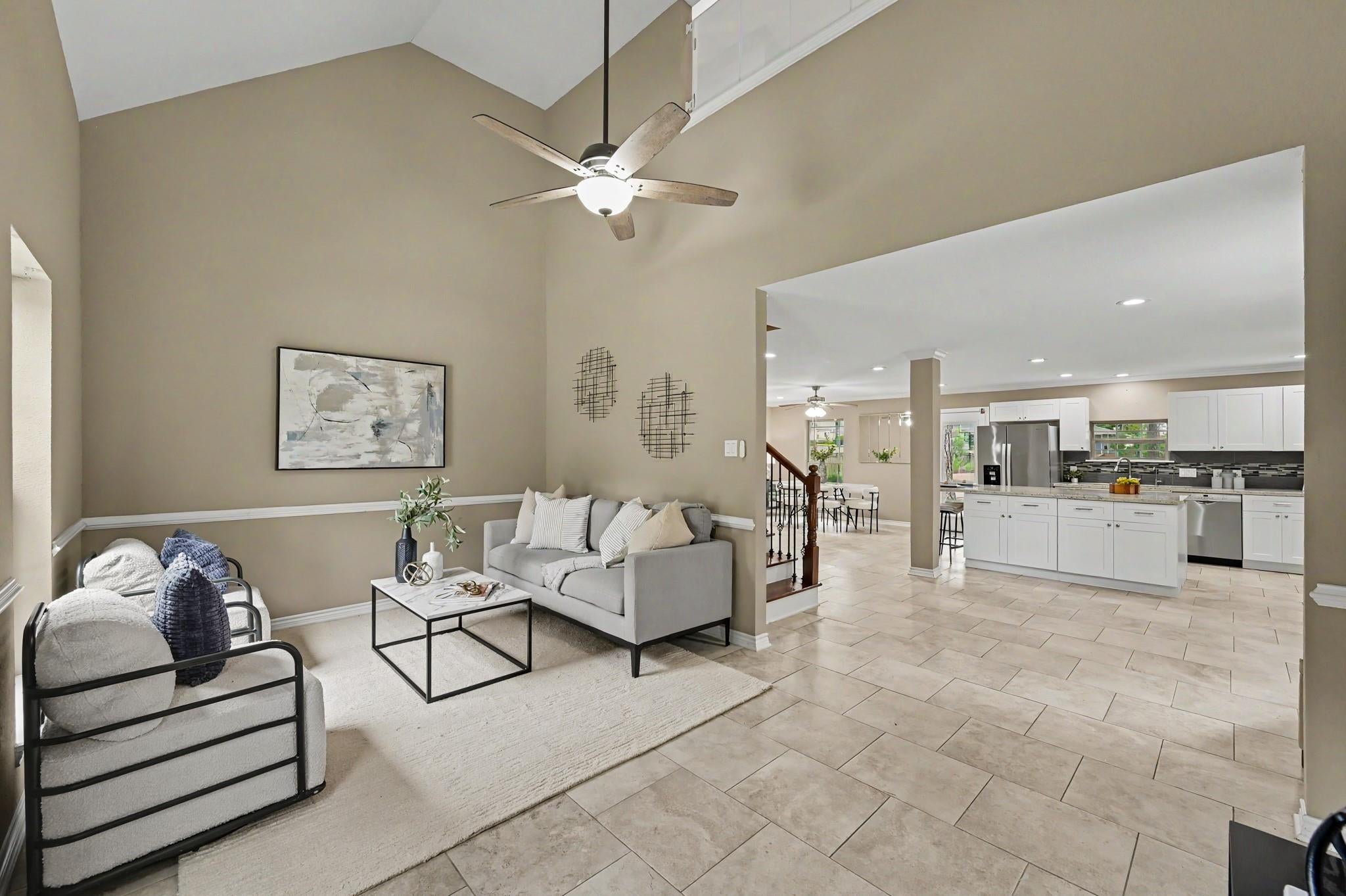 15211 Jamaica Drive