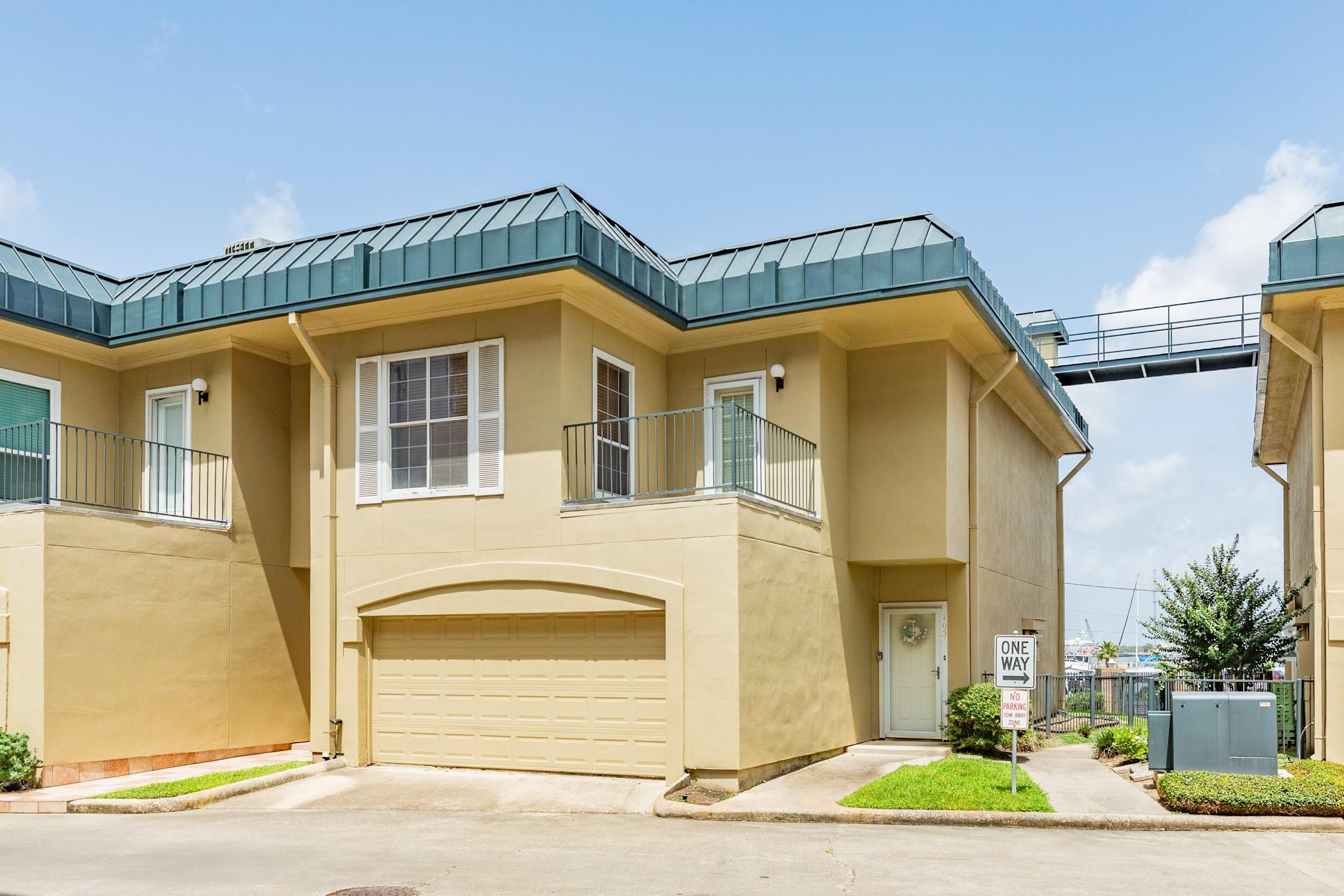 921 Marine Drive 105