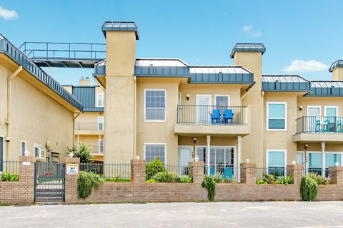 Photo of 921 Marine Drive #105, Galveston, TX 77550 (MLS # 28287304)