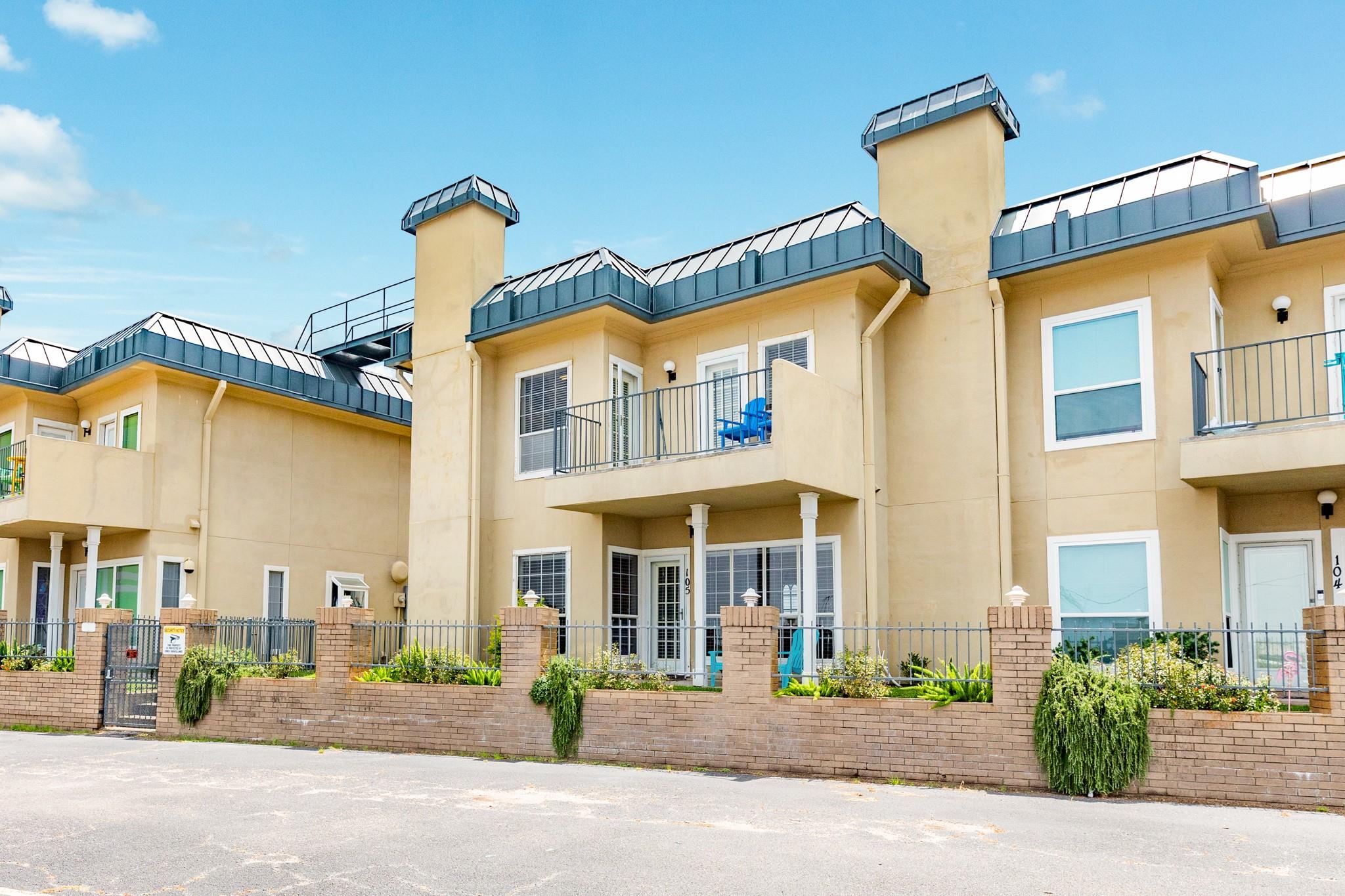 921 Marine Drive 105