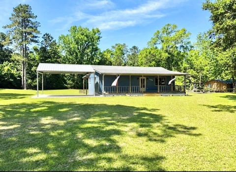 Photo of 159 County Road 223, Brookeland, TX 75931 (MLS # 92218250)