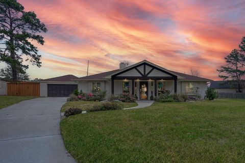 8 Cambridge Circle Conroe TX 77304