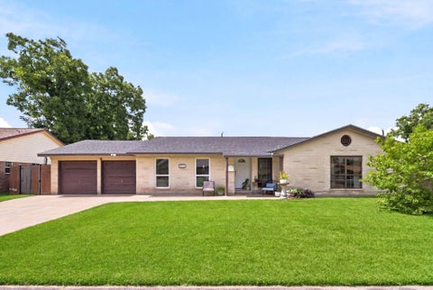 Photo of 9711 Ebb Street, Houston, TX 77089 (MLS # 8366352)