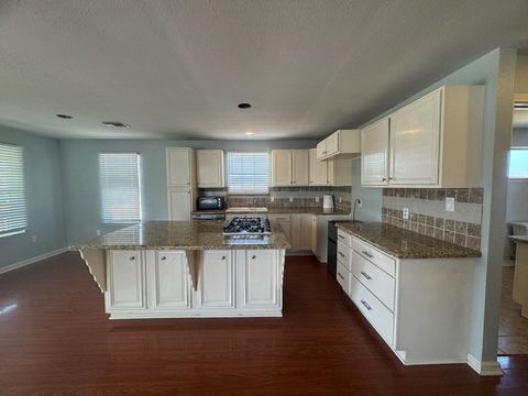 Homes For Sale - 735 10th Street<br/> San Leon, TX 77539