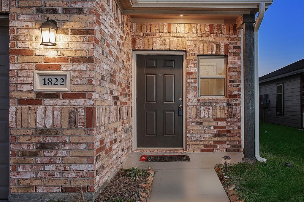 Photo of 1822 Brushy Cedar Drive, Conroe, TX 77301 (MLS # 48412009)