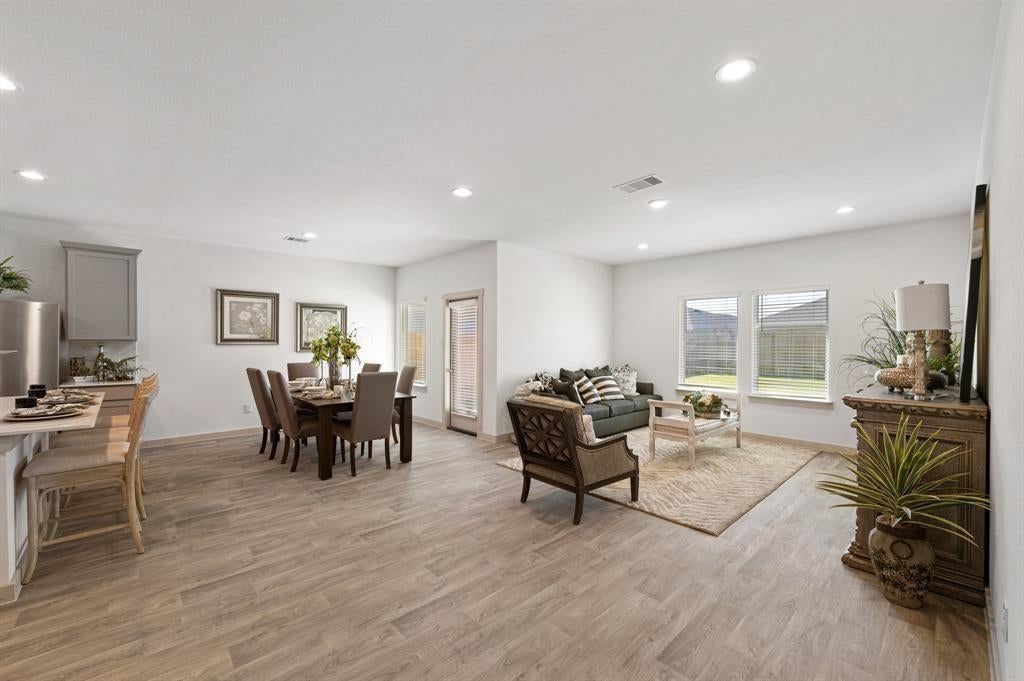 7214 Sunset Creek Drive