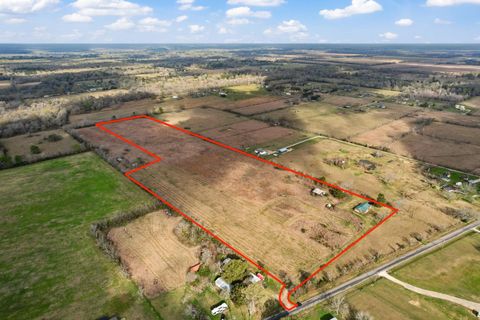 Vacant Land For Sale - 4041 County Road 2058<br/> Hull, TX 77564