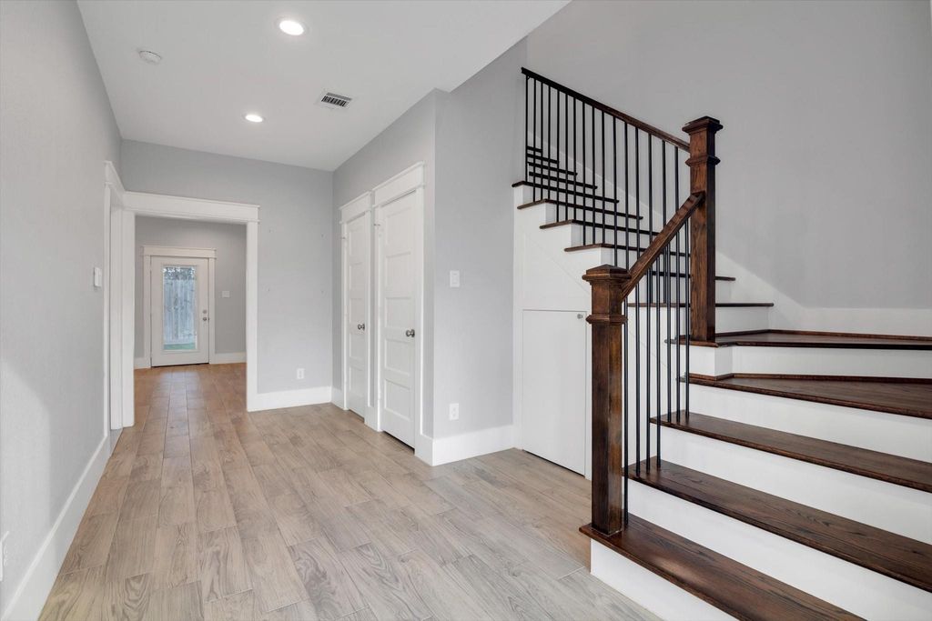 Photo of 5810 Balbo Street, Houston, TX 77091 (MLS # 67403133)