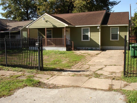 Homes For Rent - 1134 Hahlo Street<br/> Houston, TX 77020