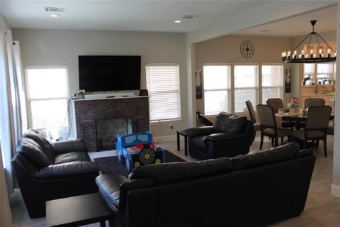 Photo of 1611 Wentworth Street, Houston, TX 77004 (MLS # 88499189)