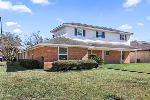 1807 Marlock Lane Pasadena TX 77502