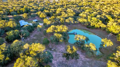 Homes For Sale - 413 Private Road 1051<br/> Lavaca County, Hallettsville, TX 77964