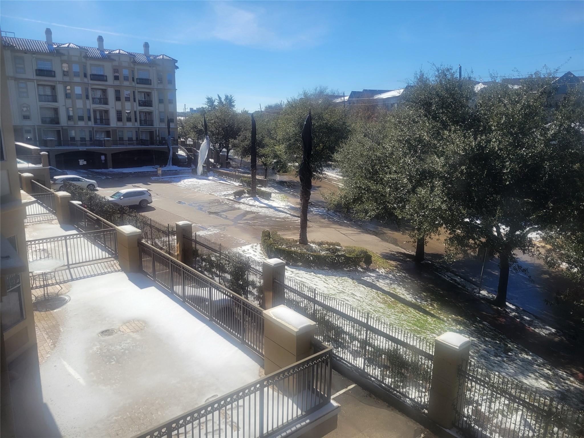 7575 Kirby Drive 1211