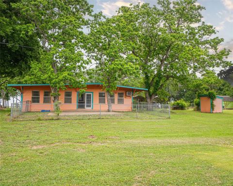 Photo of 357 County Road 296, Sargent, TX 77414 (MLS # 94538446)