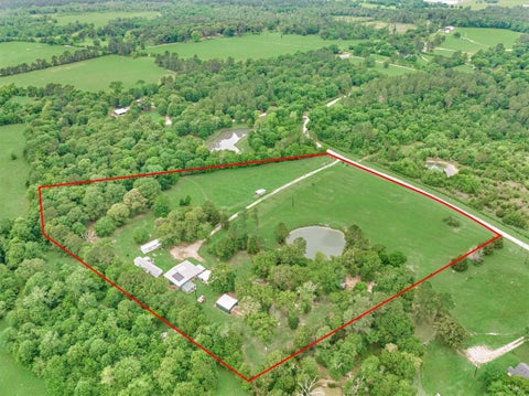 Photo of 88 Piney Point Road, Huntsville, TX 77340 (MLS # 38240102)