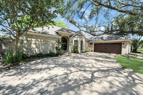 2310 Canterbury Court Deer Park TX 77536
